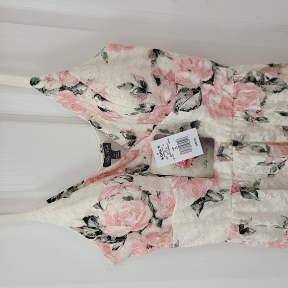 NWT LILY ROSE Floral lace dress white pink sleeveless junior's XL - Picture 4 of 5